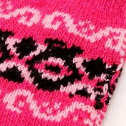 時尚與溫暖的完美結合——新梅手套廠2014新款女士針織提花手套廠家直銷